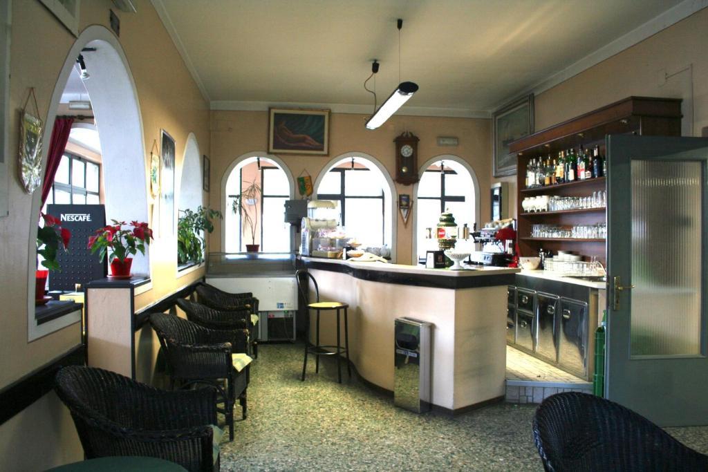 Hotel Olivi Salò Kamer foto