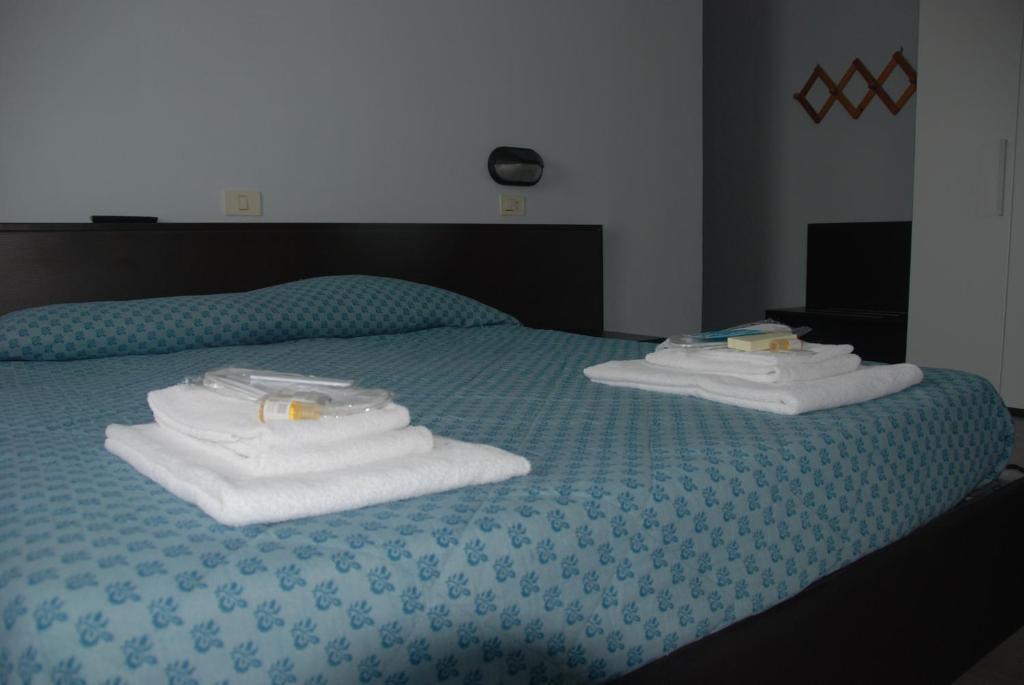Hotel Olivi Salò Buitenkant foto