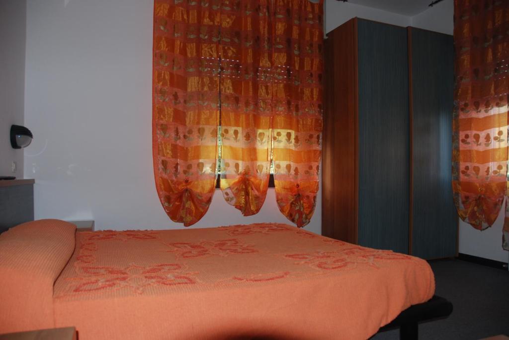 Hotel Olivi Salò Buitenkant foto