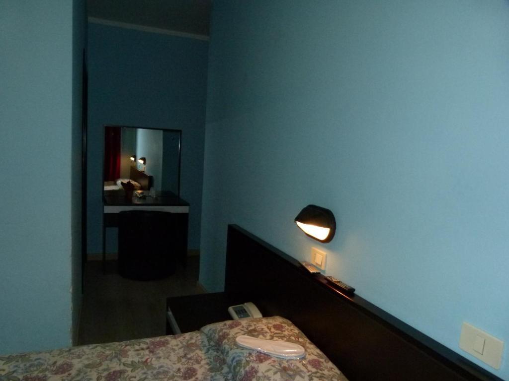 Hotel Olivi Salò Buitenkant foto