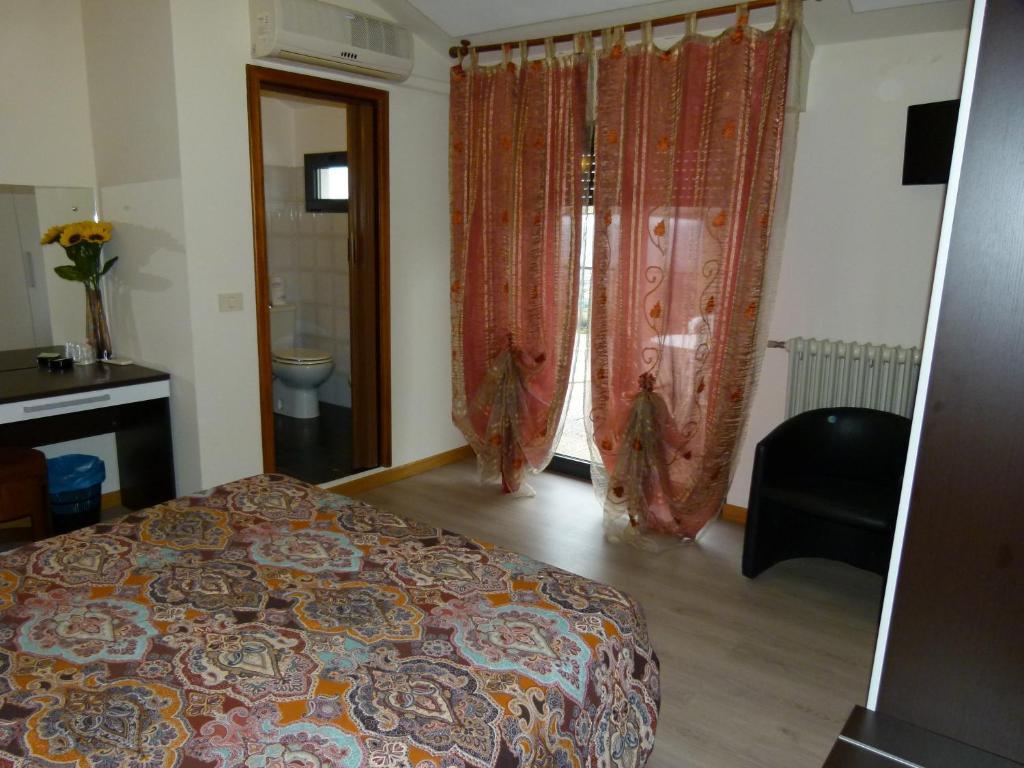 Hotel Olivi Salò Buitenkant foto